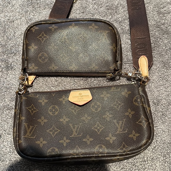 Bag - Picture 2 of 5